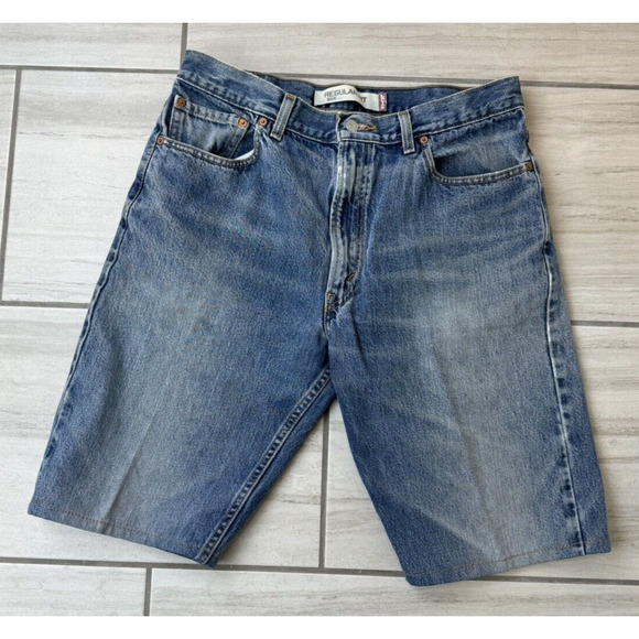VINTAGE Levi's 505 Men Shorts 36 Blue Y2K Denim Jean Zip Fly Medium Wash - Picture 1 of 5